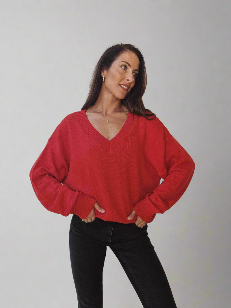 EVA OVER-SIZED V-NECK SWEATER ~ ROUGE